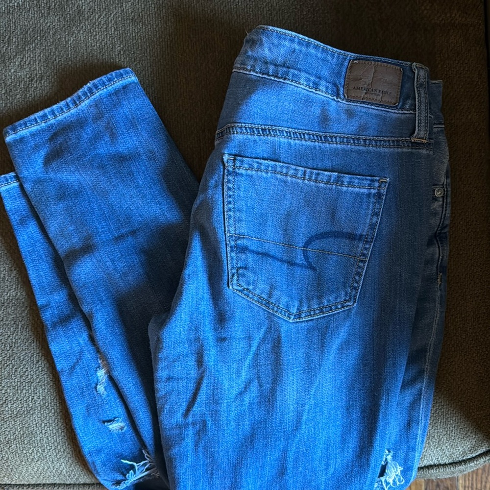 Women’s American eagle tomgirl Jeans size 4